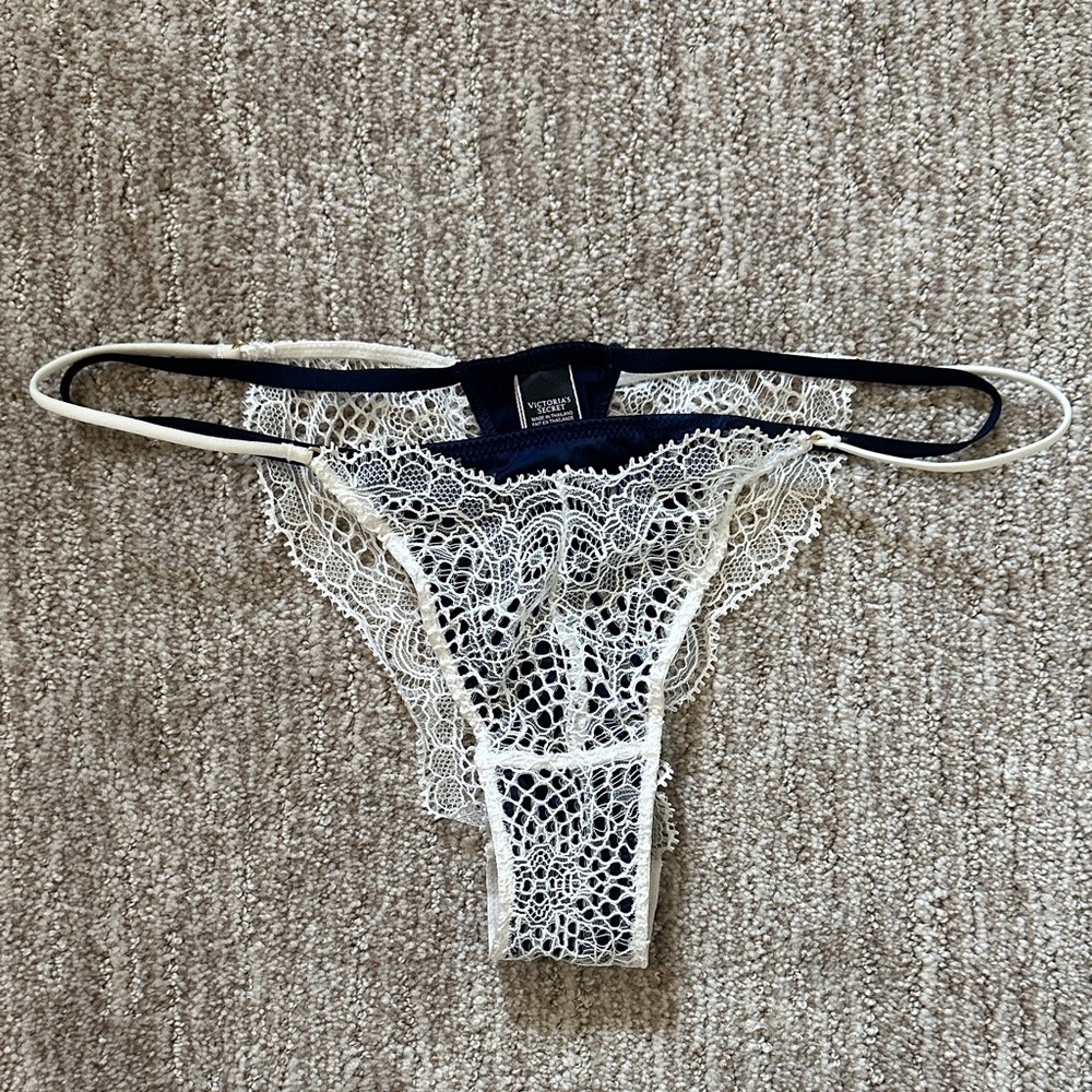 NWT Victoria's Secret Lace Panty in Navy and White